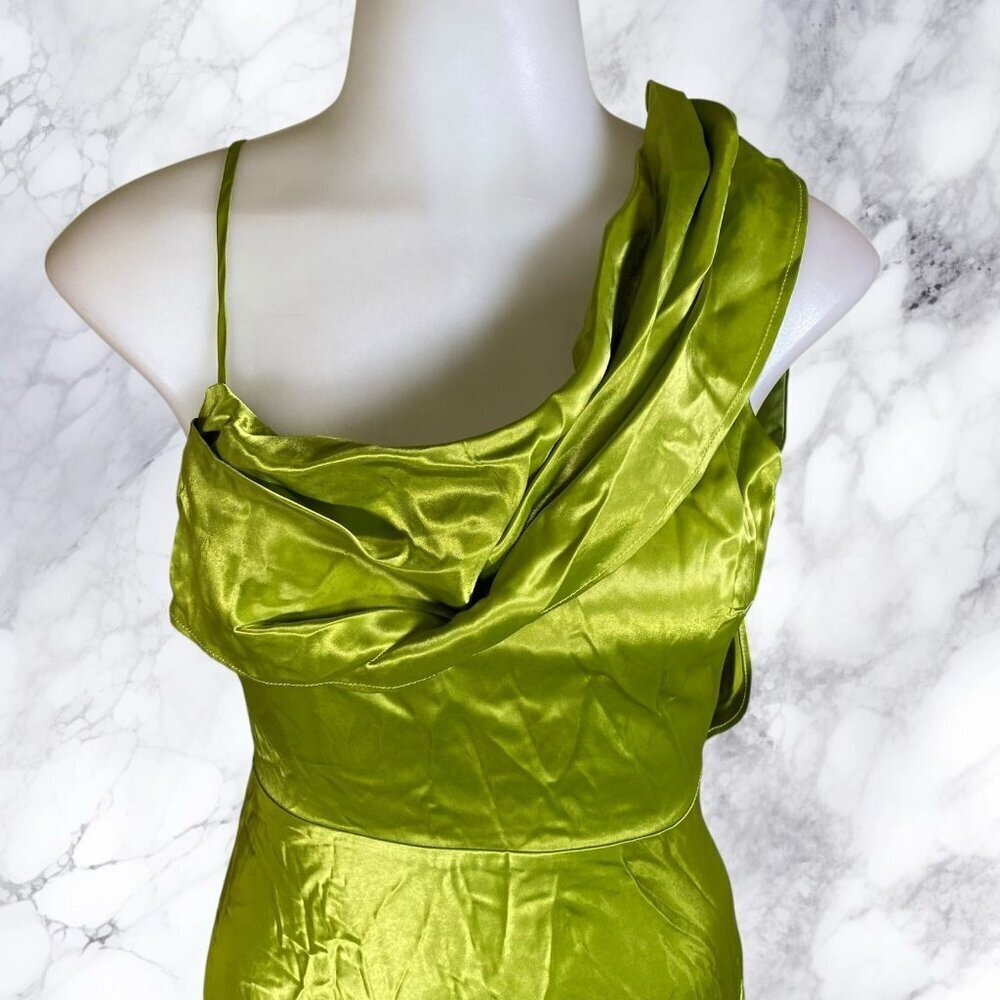 House of Harlow 1960 xREVOLVE Antonia Gown - Green - Picture 7 of 9